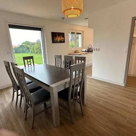 Iska - 6velos-calme-piscine-moderne-centre-port-plages