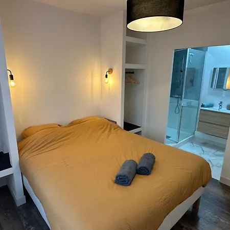 Holiday home Iska - 6velos-calme-piscine-moderne-centre-port-plages *